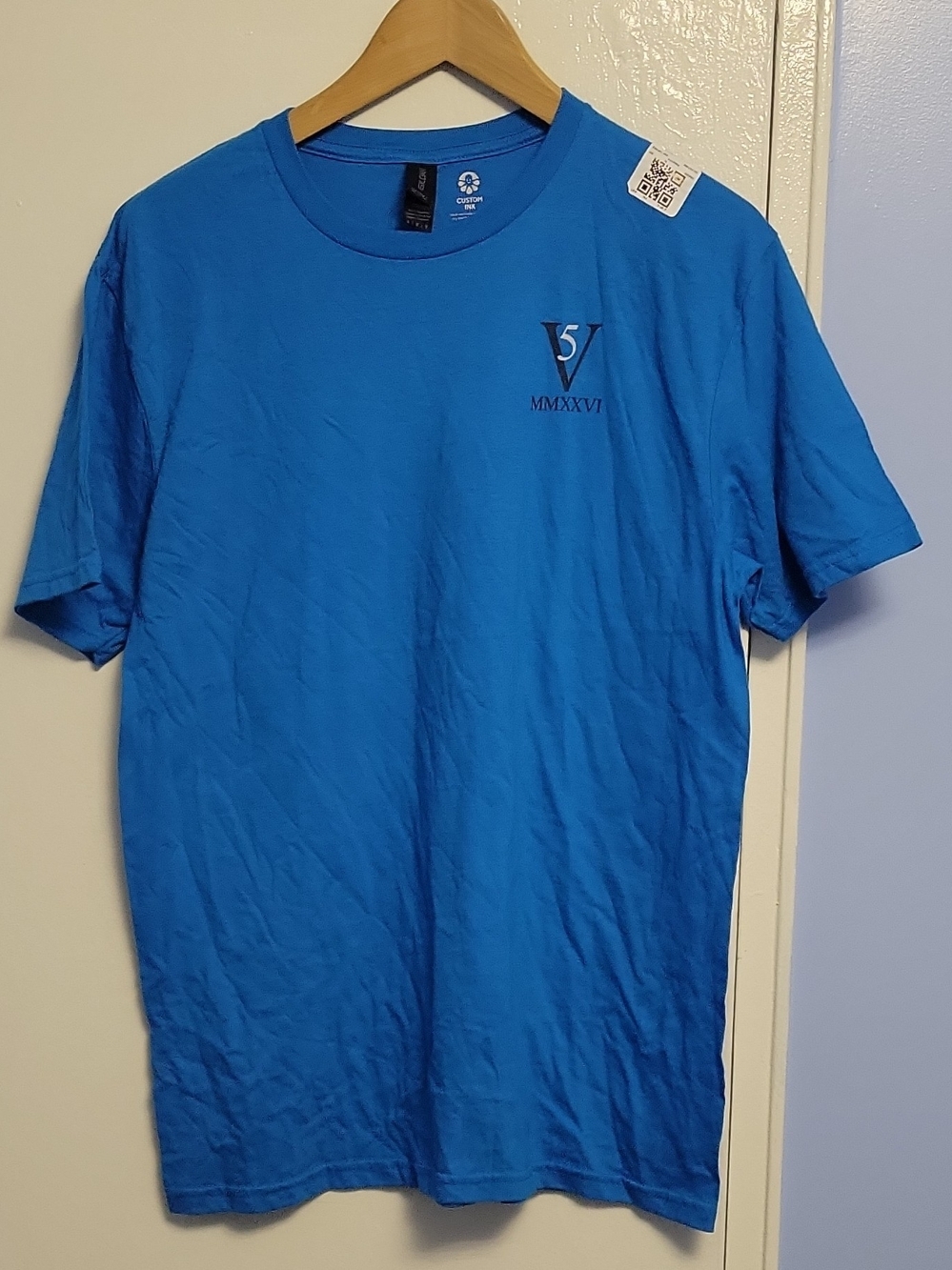 Gildan Bright Blue Short-Sleeve Crew Neck T-Shirt with Small Chest Logo